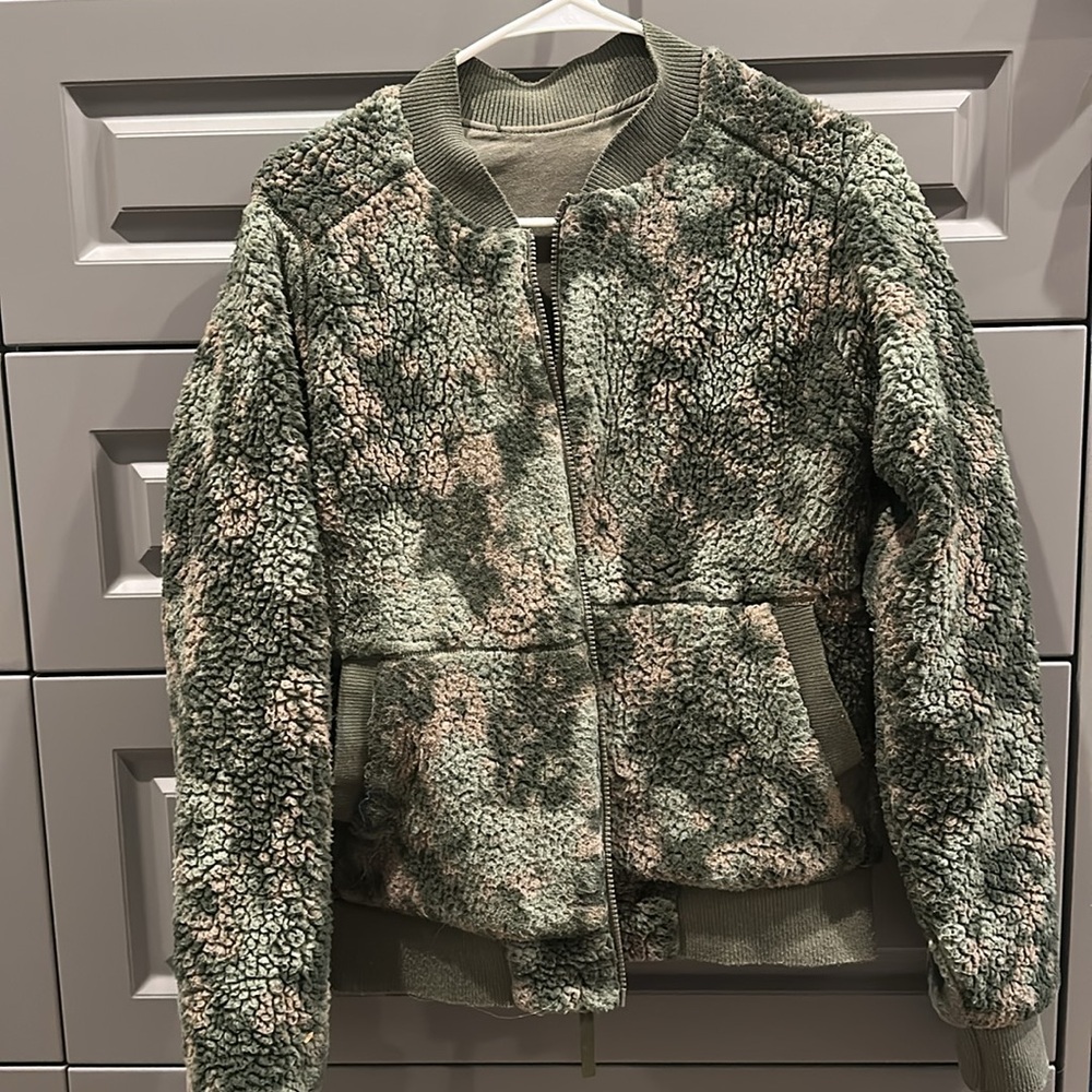 Prana Olive Green reversible Bomber Jacket / Sweatshirt